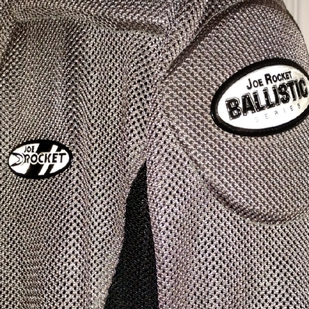 Men's Gray and Black Jacket - Picture 3 of 5